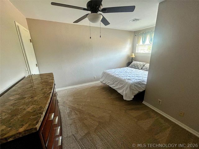 12866 S 279th East Avenue, Coweta, OK 74429