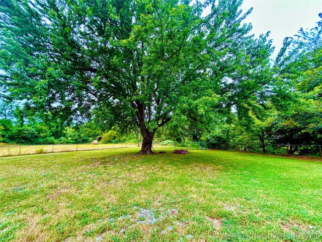 12866 S 279th East Avenue, Coweta, OK 74429