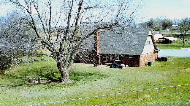 12866 S 279th East Avenue, Coweta, OK 74429