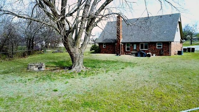 12866 S 279th East Avenue, Coweta, OK 74429