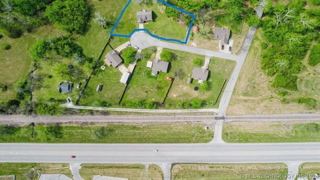 12866 S 279th East Avenue, Coweta, OK 74429