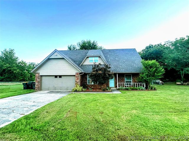 12866 S 279th East Avenue, Coweta, OK 74429