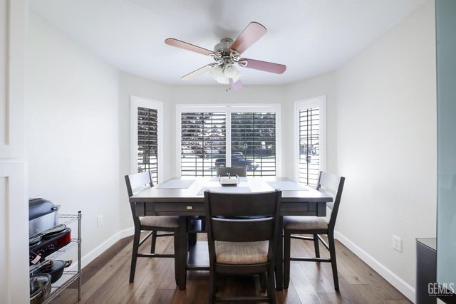 9016 Saint Jean Court, Bakersfield, CA 93312