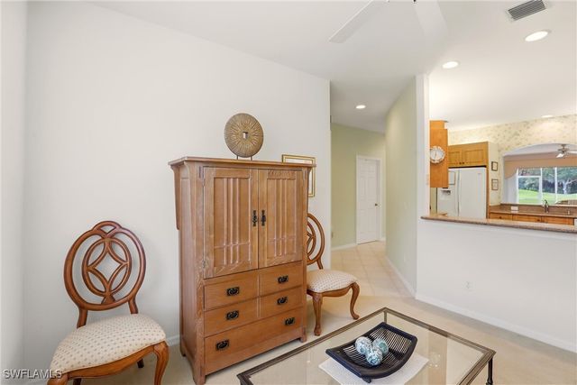 5685 Heron LN 304, Naples, FL 34110