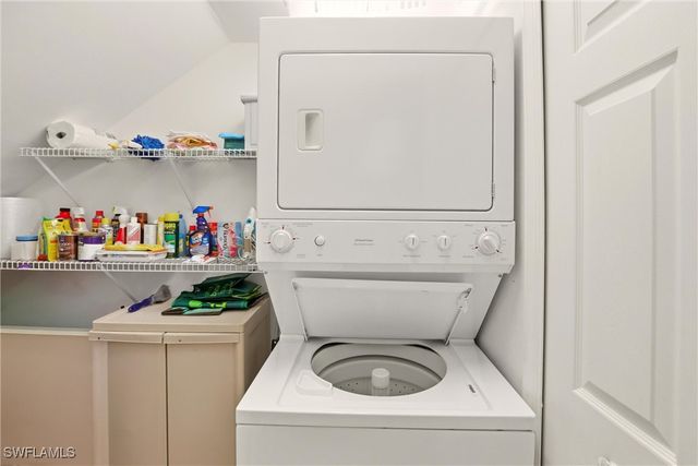 5685 Heron LN 304, Naples, FL 34110