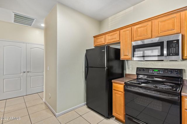 13569 W CYPRESS Street, Goodyear, AZ 85395