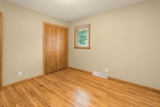 5901 6th Street NE, Fridley, MN 55432