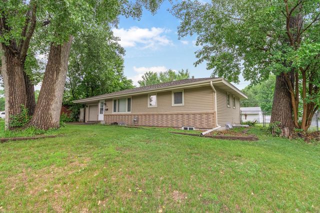 5901 6th Street NE, Fridley, MN 55432