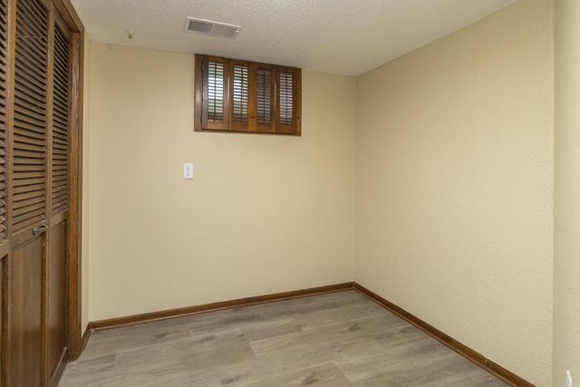 5901 6th Street NE, Fridley, MN 55432
