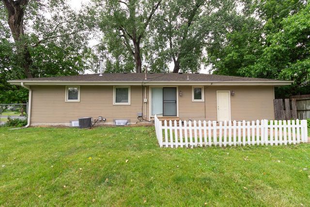 5901 6th Street NE, Fridley, MN 55432