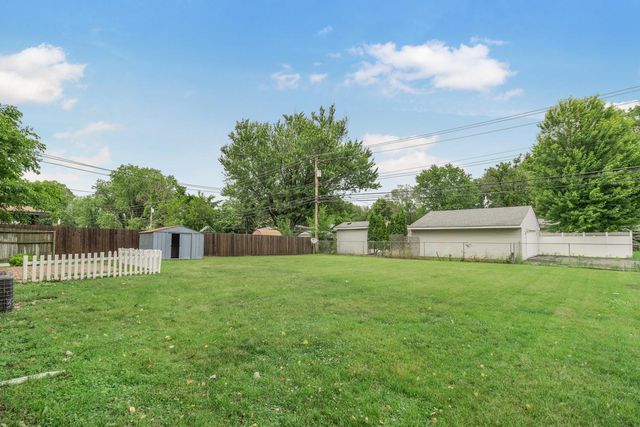 5901 6th Street NE, Fridley, MN 55432