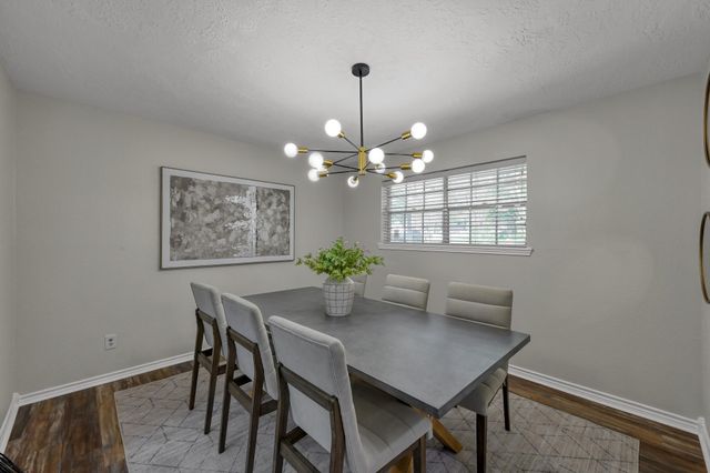 107 Shadylyn Drive, Conroe, TX 77304