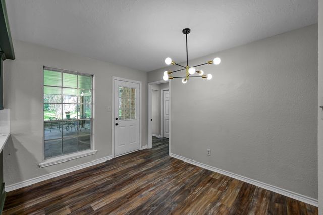 107 Shadylyn Drive, Conroe, TX 77304