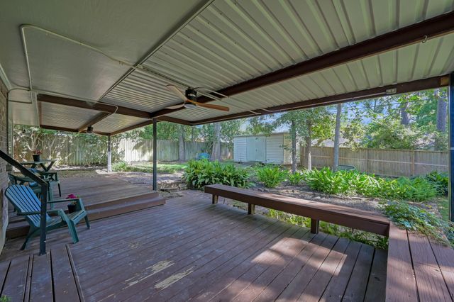 107 Shadylyn Drive, Conroe, TX 77304