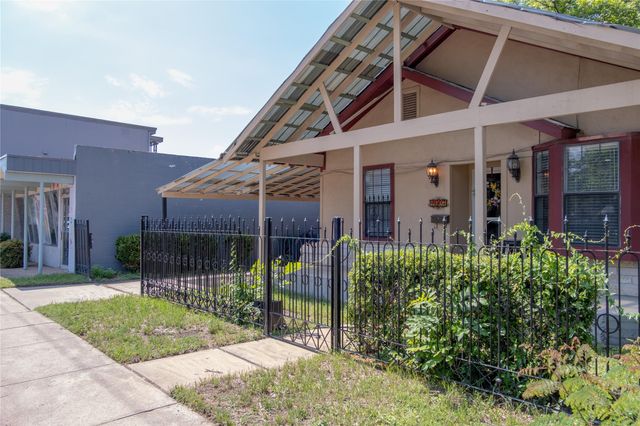 2607 E Cesar Chavez ST E, Austin, TX 78702