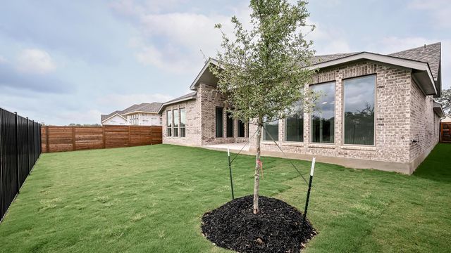 242 Melody RD, Lockhart, TX 78644