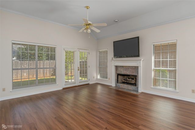 180 Vidor, Shreveport, LA 71105