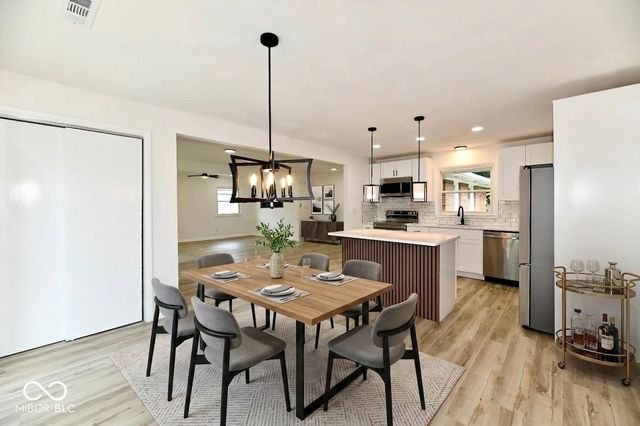 1005 Cardinal Way, Anderson, IN 46011