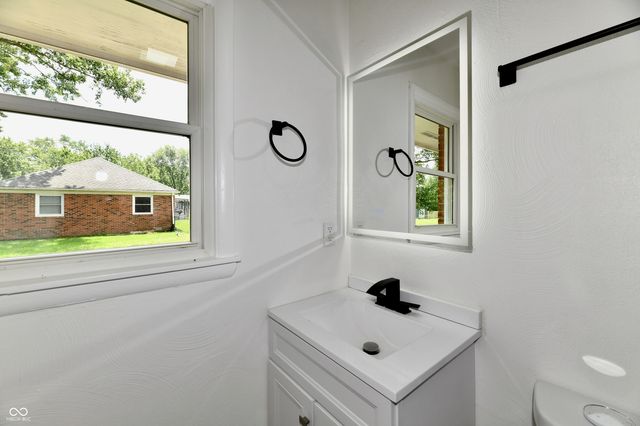 1005 Cardinal Way, Anderson, IN 46011