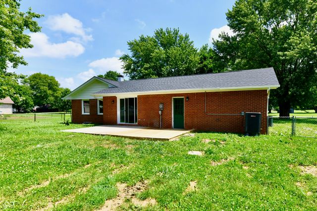 1005 Cardinal Way, Anderson, IN 46011