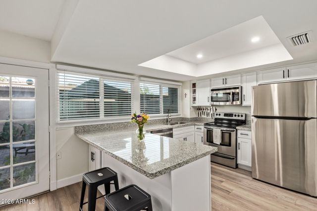 1627 E LOGAN Drive, Tempe, AZ 85282