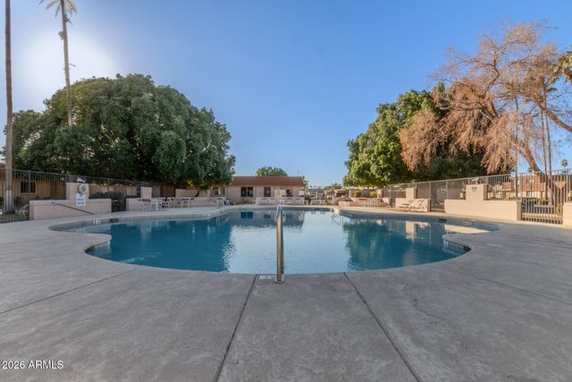 1627 E LOGAN Drive, Tempe, AZ 85282