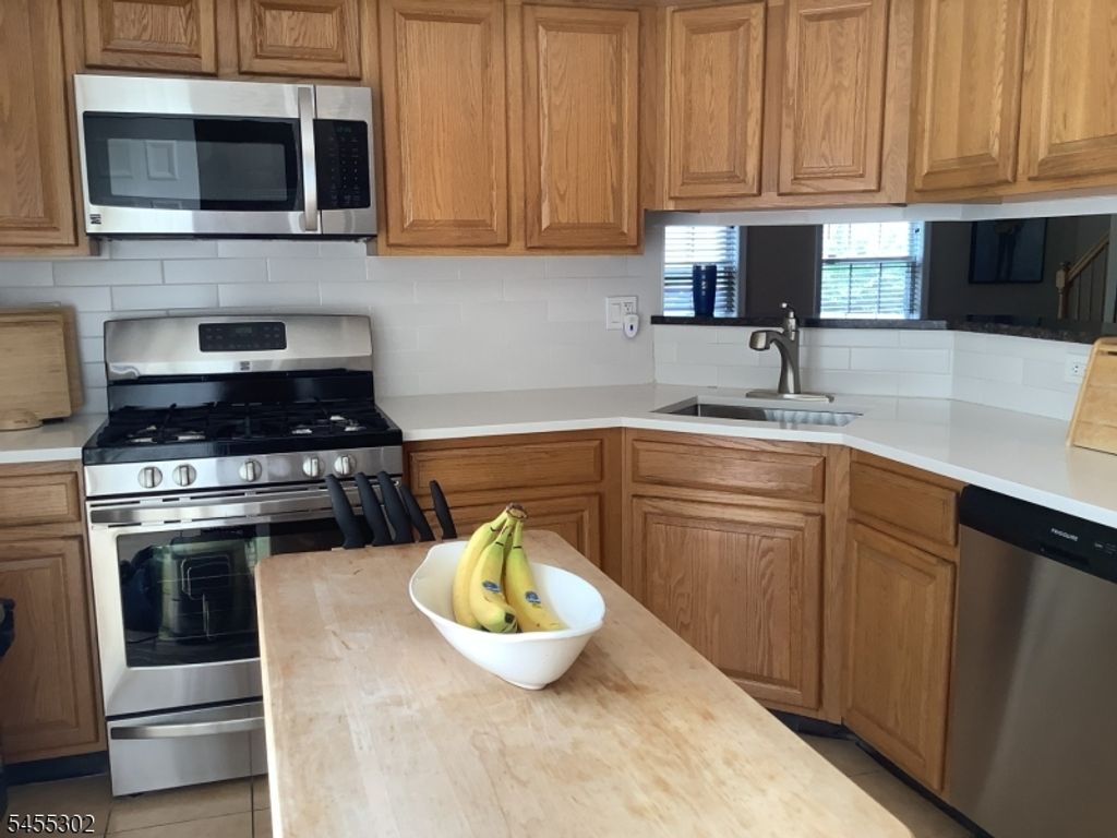 28 Richmond St, Newark City, NJ 07103 — photo 5