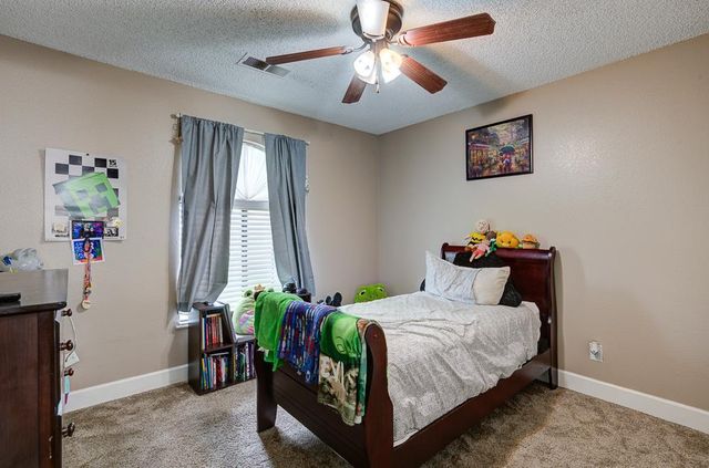 3643 W Robinson Avenue, Fresno, CA 93722