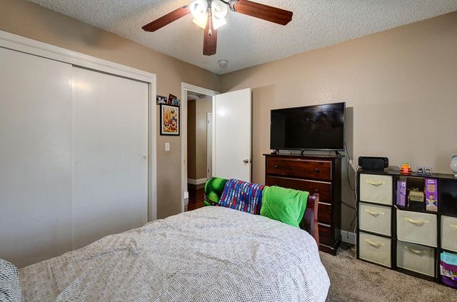 3643 W Robinson Avenue, Fresno, CA 93722