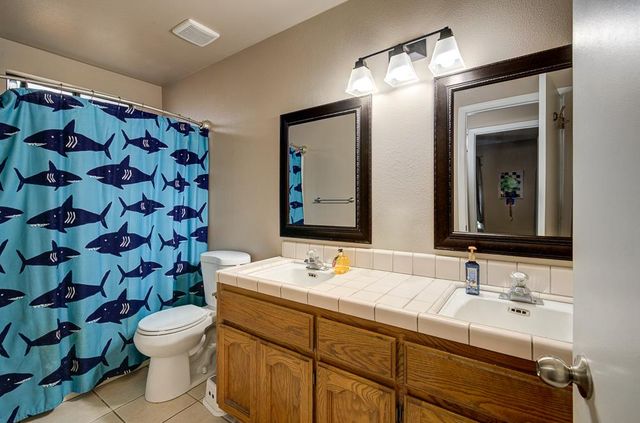 3643 W Robinson Avenue, Fresno, CA 93722