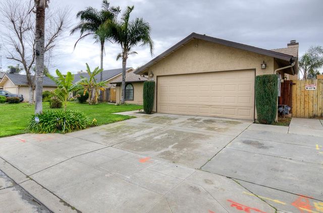 3643 W Robinson Avenue, Fresno, CA 93722