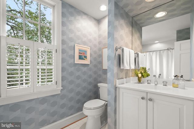 5224 LOUGHBORO RD NW, Washington, DC 20016