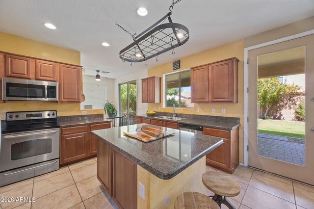 3320 E MERLOT Street, Gilbert, AZ 85298