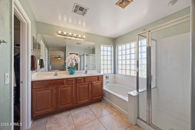 3320 E MERLOT Street, Gilbert, AZ 85298