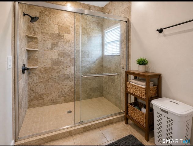 38 City Hill Court, Naugatuck, CT 06770