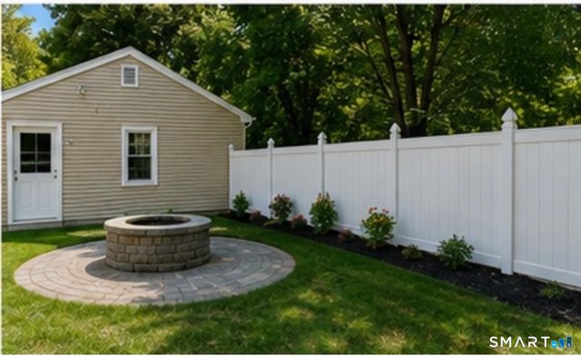 38 City Hill Court, Naugatuck, CT 06770