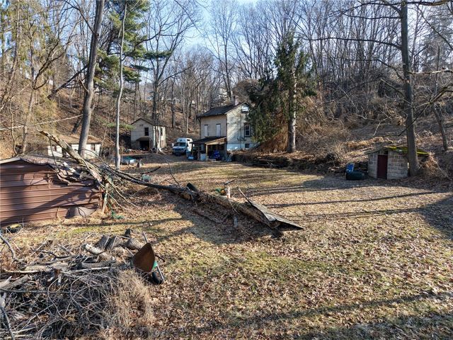 803 Burchfield Road, Shaler, PA 15101