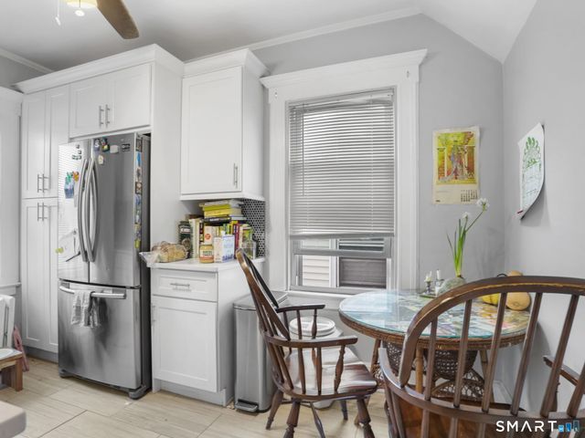 28 Dolsen Place, Stamford, CT 06901