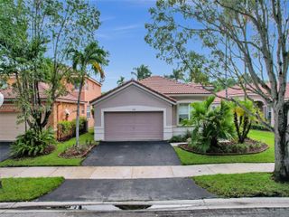 938 Bluewood Terrace, Weston, FL 33327