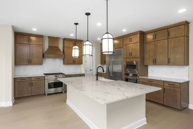 5954 Hunt Valley Drive, Spring Hill, TN 37174