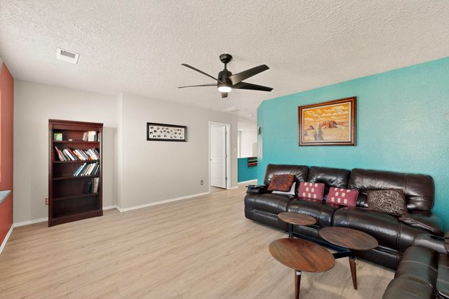 839 Ekarma Drive NW, Albuquerque, NM 87120