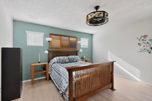 839 Ekarma Drive NW, Albuquerque, NM 87120