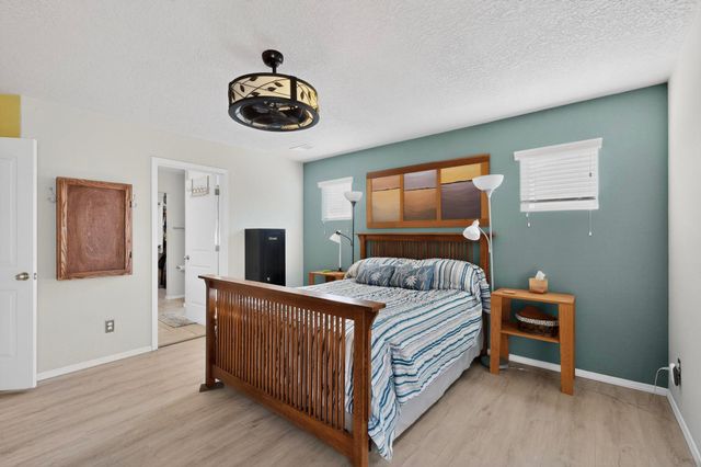 839 Ekarma Drive NW, Albuquerque, NM 87120