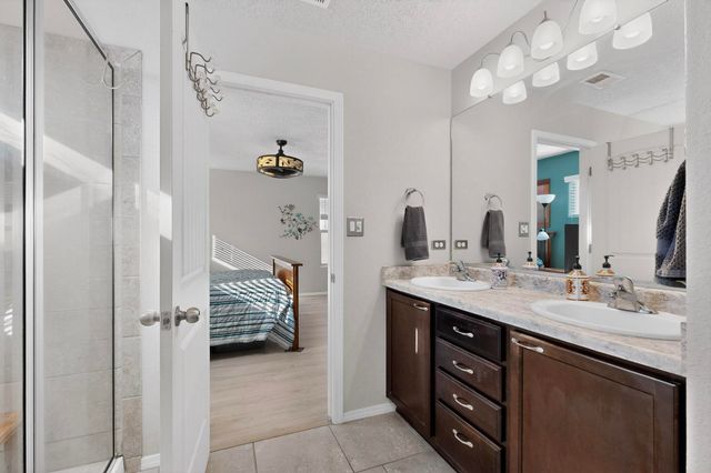 839 Ekarma Drive NW, Albuquerque, NM 87120