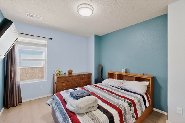 839 Ekarma Drive NW, Albuquerque, NM 87120