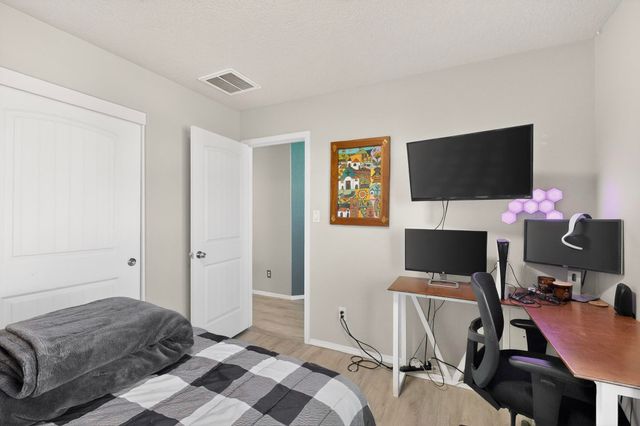 839 Ekarma Drive NW, Albuquerque, NM 87120