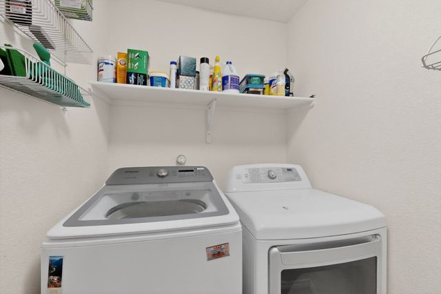 839 Ekarma Drive NW, Albuquerque, NM 87120