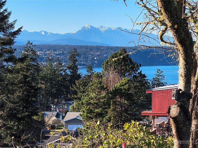 188 S Rhododendron Dr., Port Townsend, WA 98368
