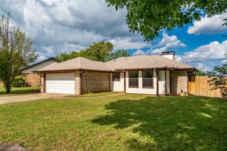 3401 S Carolina Drive, Sherman, TX 75090