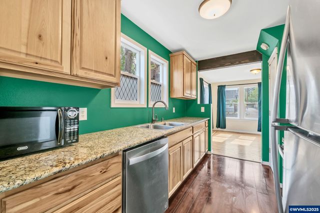 1425 17th St NE, Salem, OR 97301